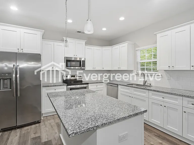 1315 Doby Springs Dr — Photo 3
