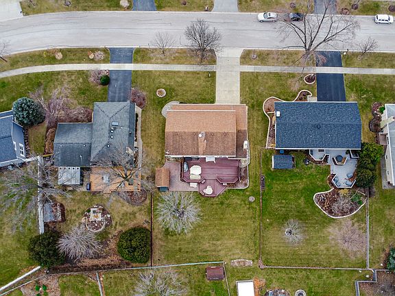 4th image of 1750 Oxnard Dr