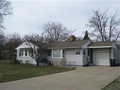 1st image of 185 River Hills Dr