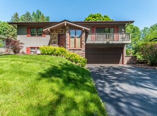 601 Scott St, Algonquin, IL 60102