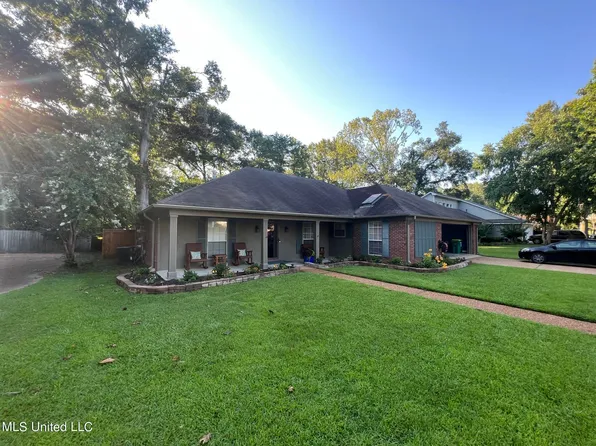 124 Timbercrest Dr, Ridgeland, MS 39157