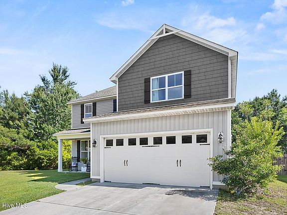 2nd image of 104 Bungalow Road