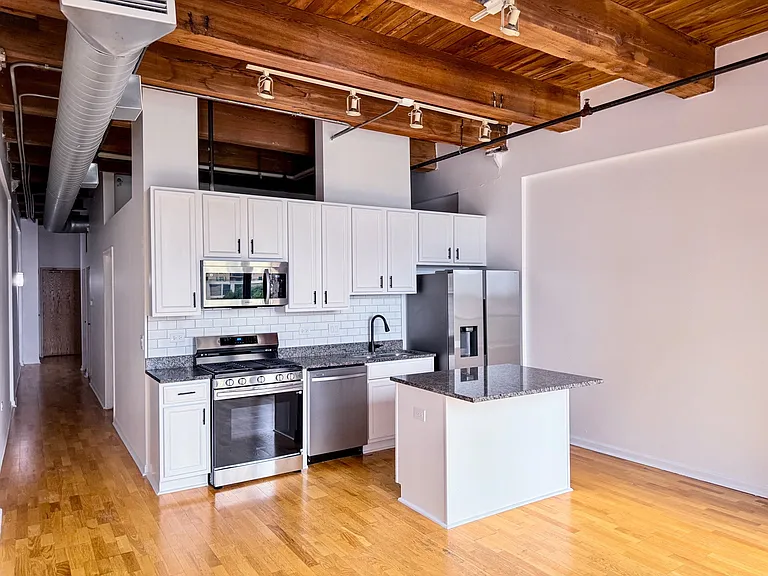 1503 S State St #512 — Photo 1