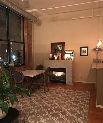 3rd image of 1601 S Michigan Ave APT 206