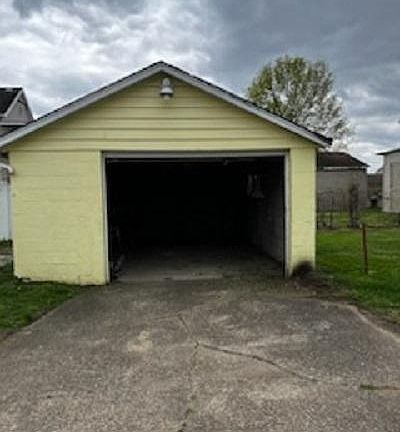 3rd image of 115 Morton Ave