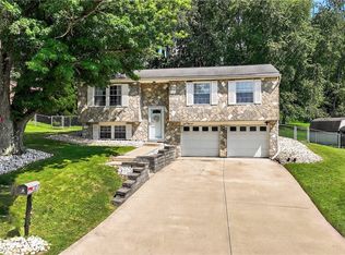 1859 Colleen Dr, North Huntingdon, PA