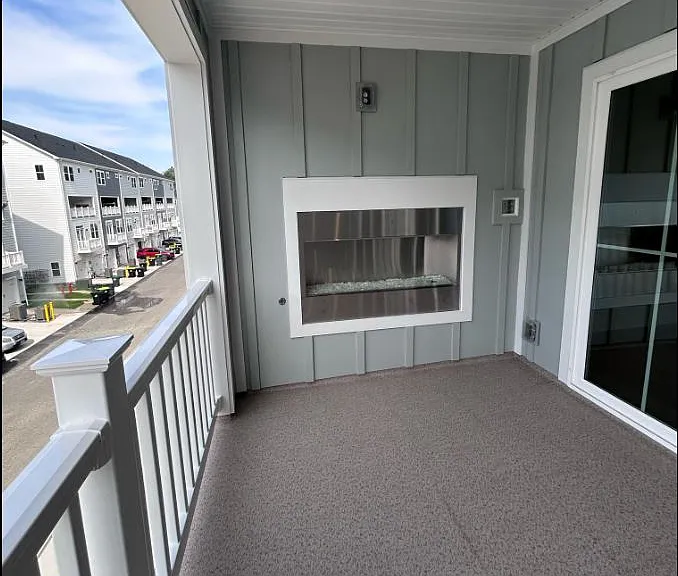 8020 Lake Laurel Ln #B — Photo 14