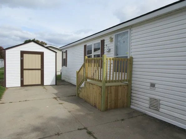 23119 Fountain Dr #205, Clinton Township, MI 48036
