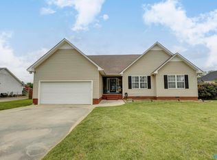 58 Old Glory Ln, Albertville, AL 35950