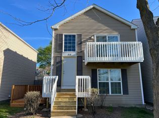713 Serendipity Dr, Aurora, IL 60504