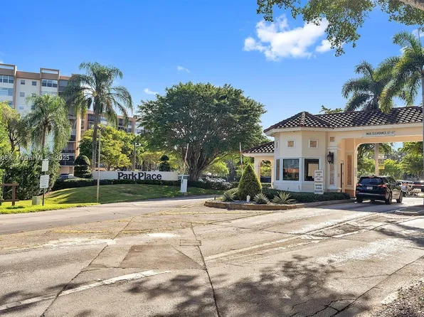 1300 Saint Charles Pl APT L12, Hollywood, FL 33026