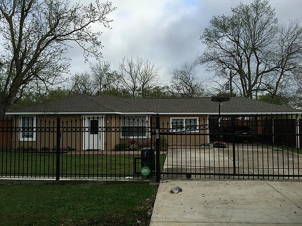 1st image of 7518 Garden Parks Dr