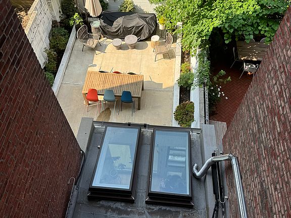 5th image of 56 W 85th St APT 1