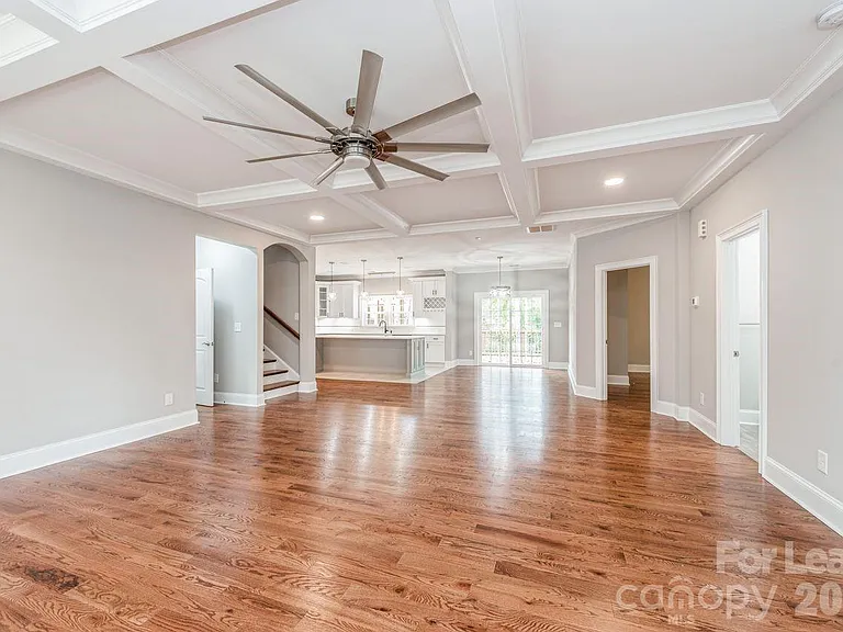 6513 Rockwell Blvd — Photo 4