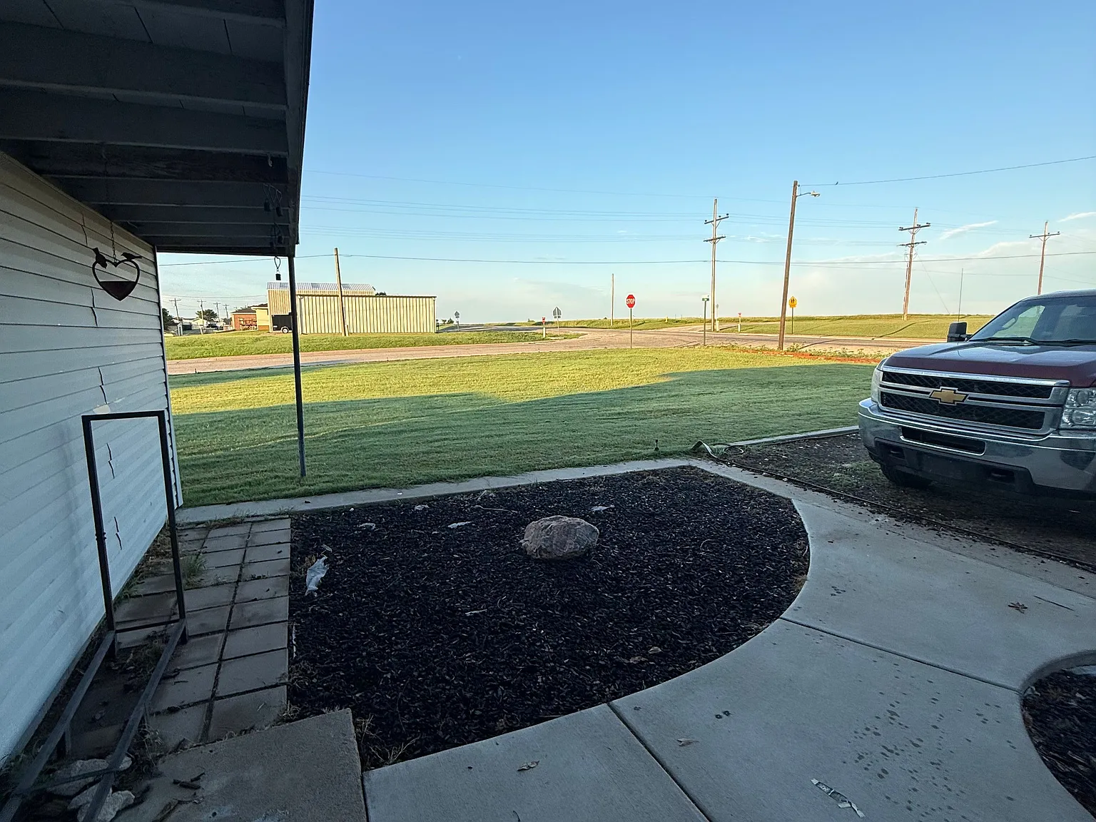2 bed, 1.0 bath, $1,100 — Photo 1