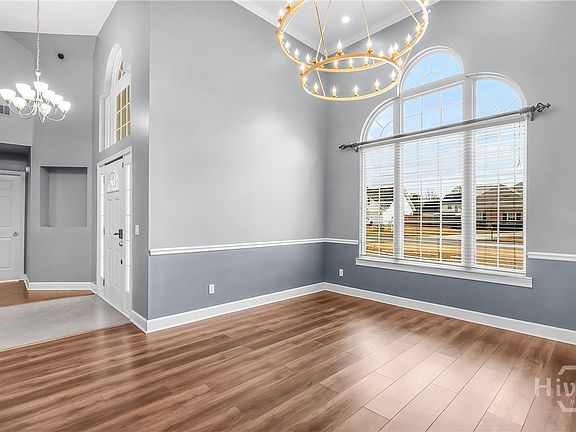 4th image of 121 Legends Road