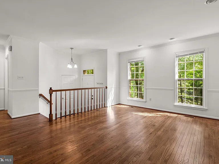 11017 Cedarwood Dr — Photo 5
