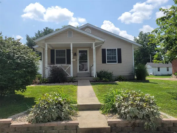 314 W 3rd St, Waterloo, IL 62298