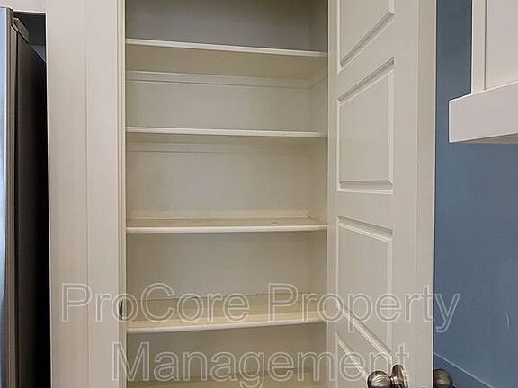 4th image of 5835 W Los Flores Dr