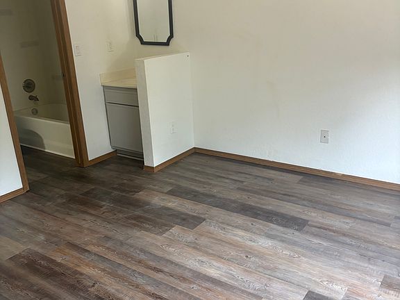 5th image of 1420 E Sequoyah Ct #1420