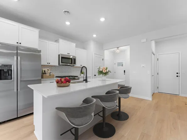 1520 Trellis Ln, West Saint Paul, MN 55118