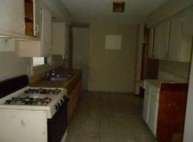 2nd image of 417 Lake Ave