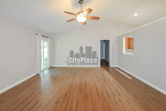 4617 Welton St — Photo 7