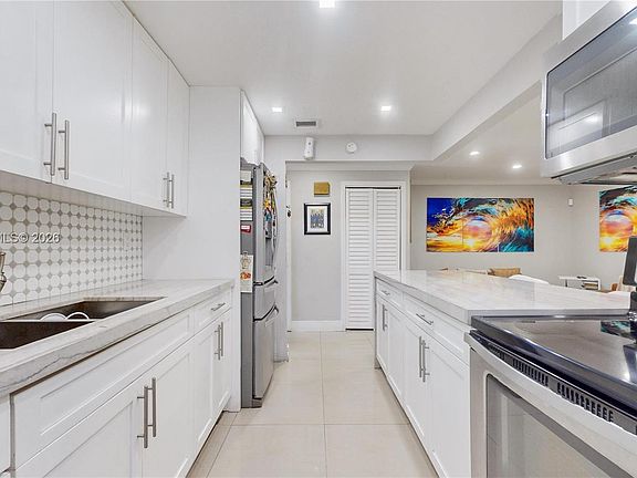 3rd image of 3859 SW 99th Ave APT 8