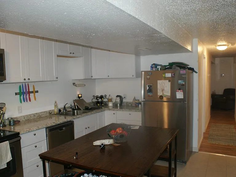 3107 N High St — Photo 4