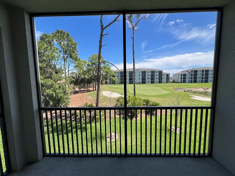 18411 Copperhead Ct N #346 — Photo 16