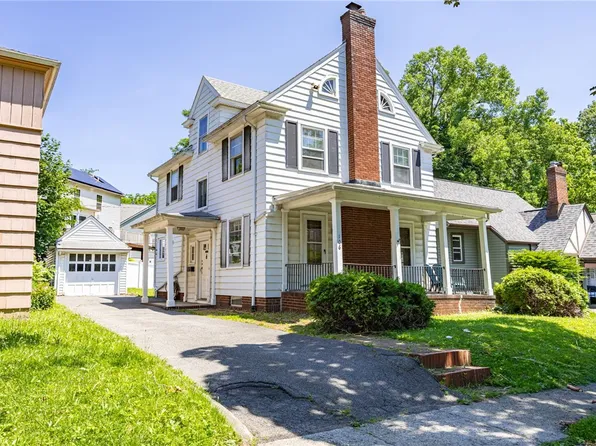 106 Arvine Hts, Rochester, NY 14611