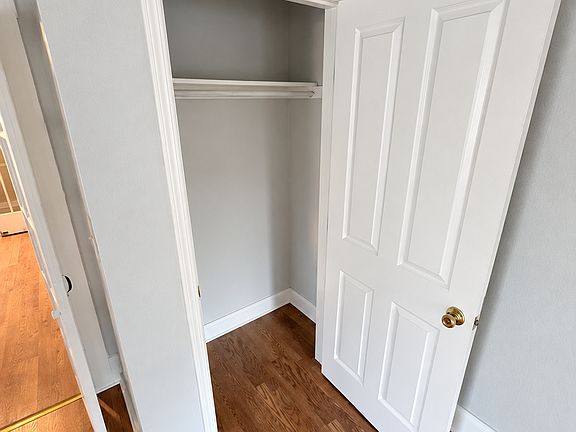 5th image of 30 N 11th St APT 4