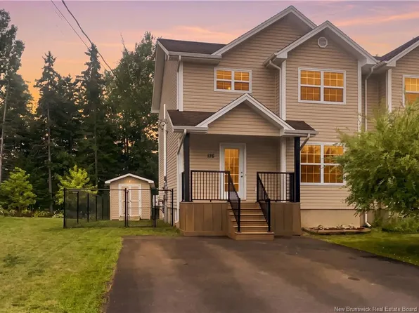 126 Chianti St, Dieppe, NB E1A 9A9
