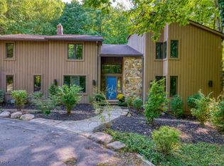 9300 Little Mountain Rd, Kirtland Hills, OH 44060