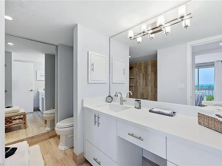5501 Heron Point Dr #602 — Photo 23