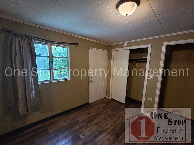 1312 1/2 N Main St — Photo 7