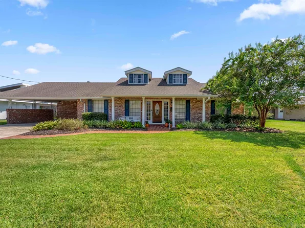 905 Henrietta Ln, Lake Charles, LA 70605