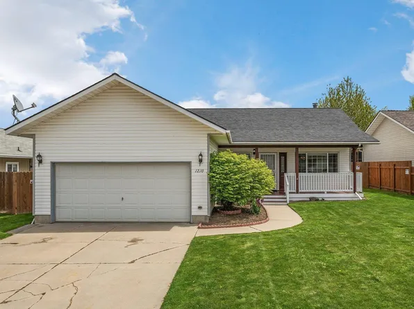 1210 Kinnikinnik Ave, Sandpoint, ID 83864