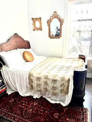 Rented by Pear NYC LLC | media 20