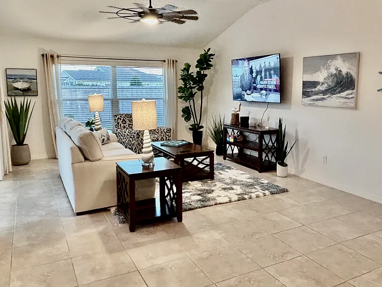 3425 Leelanau Ct — Photo 8