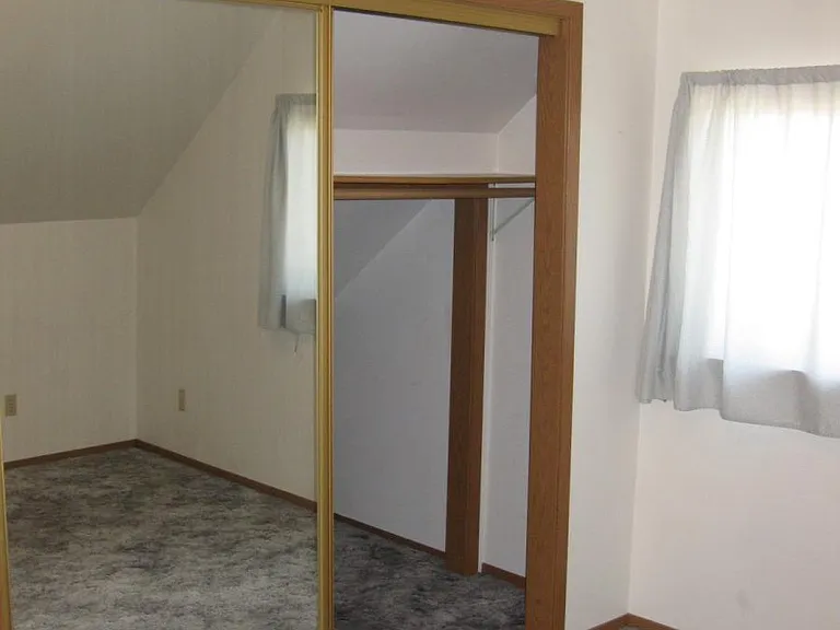 9002 E Frederick Ave #UPPER — Photo 3