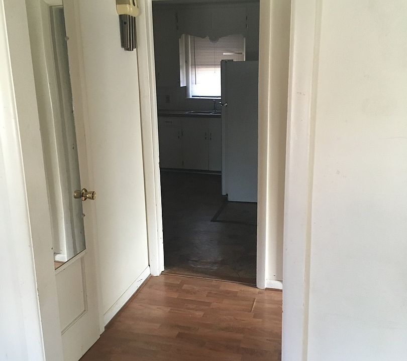 704 N High 704 N High St Newton KS Zillow