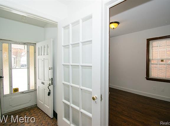 5th image of 17415 Birchcrest Dr