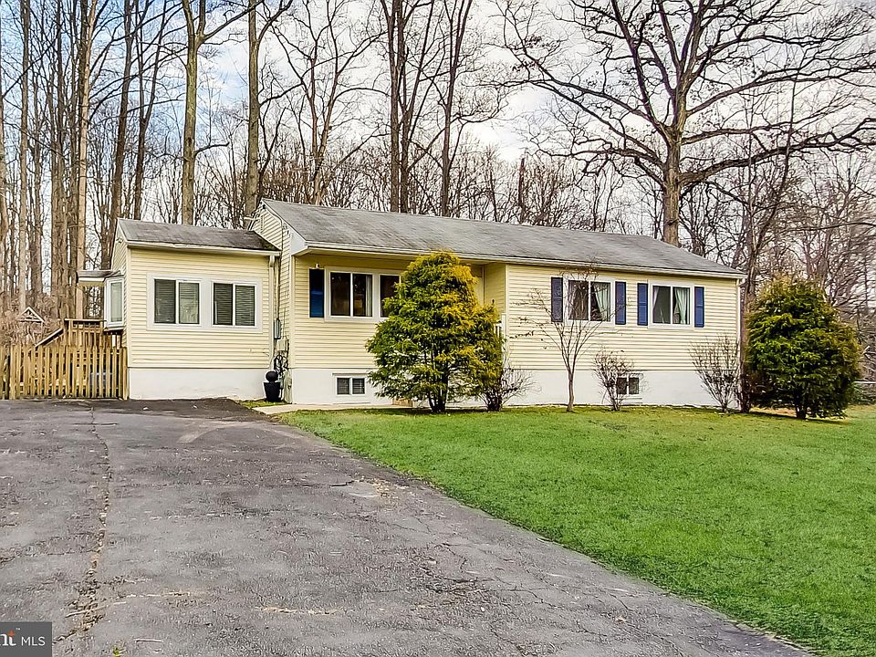 725 Ellsworth Ave, Great Falls, VA 22066 Zillow