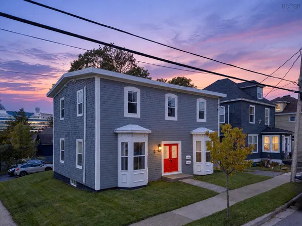 84 Charlotte St, Sydney, NS B1P 1B7
