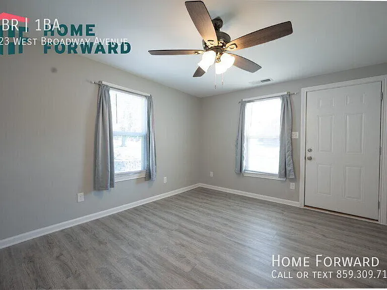 223 W Broadway Ave — Photo 14