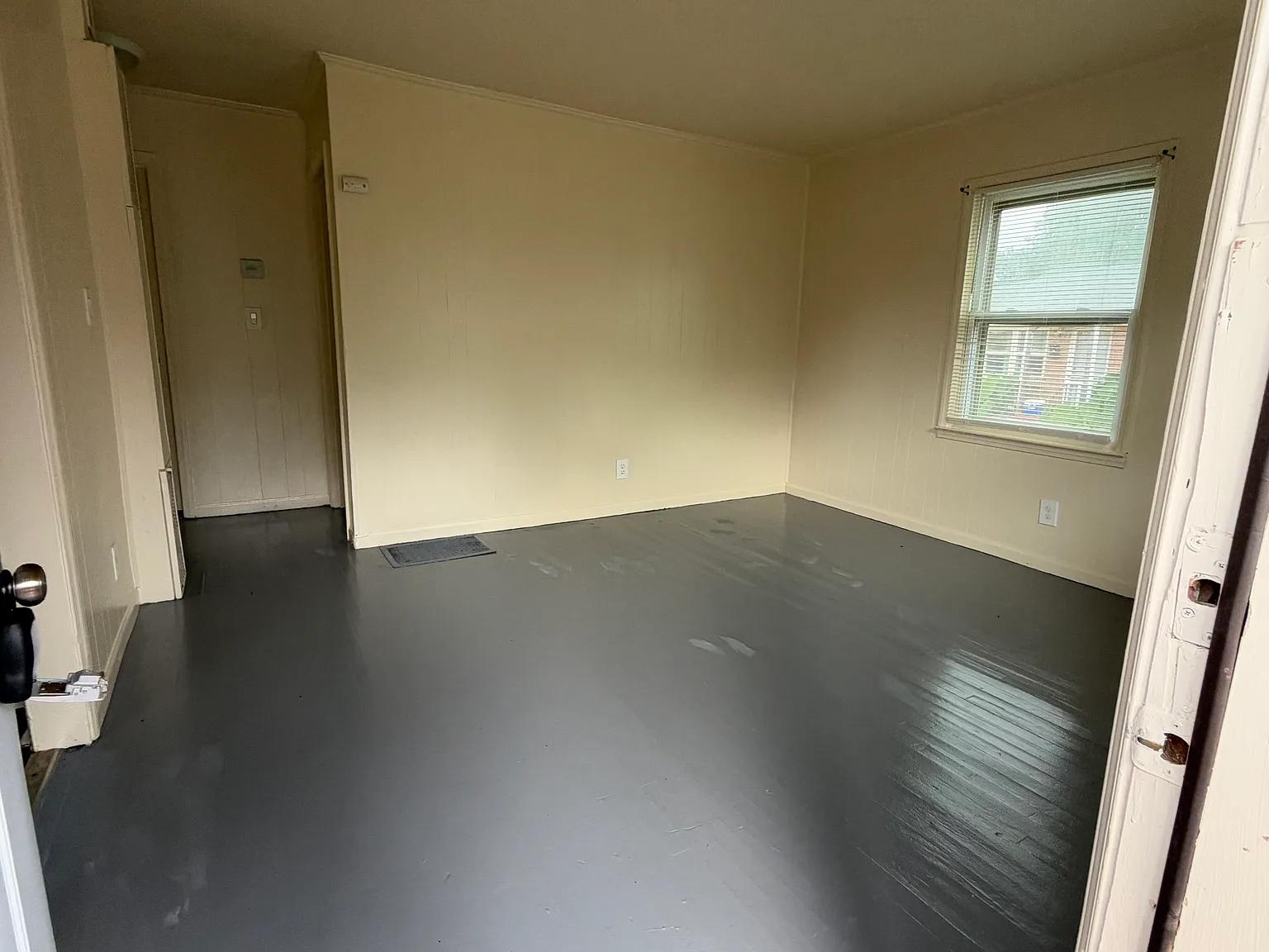 2 bed, 625 sqft, $1,200 — Photo 2
