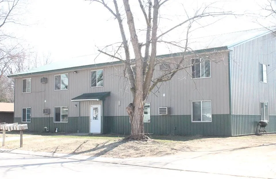 2 bed, 600 sqft, $705 — Photo 1