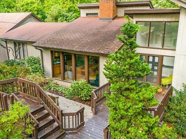 5408 Guida Dr, Greensboro, NC 27410