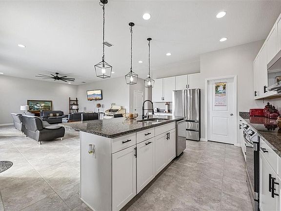 2nd image of 2091 BRILLANTE DRIVE